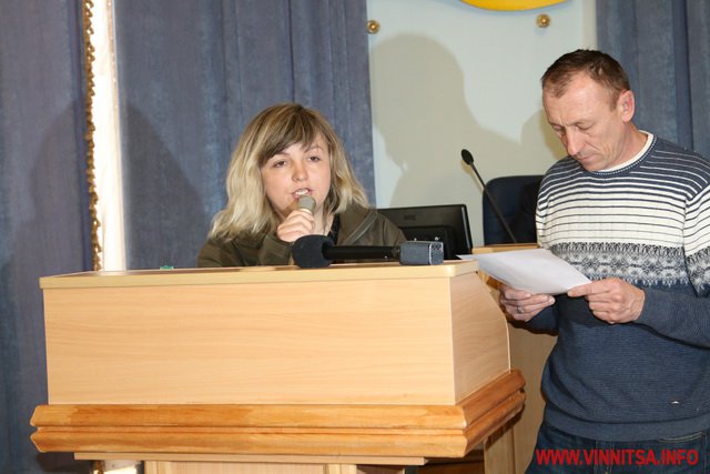 Нагородження, «блокада» і революційні прапори. Фоторепортаж з сесії Вінницької облради - фото 40