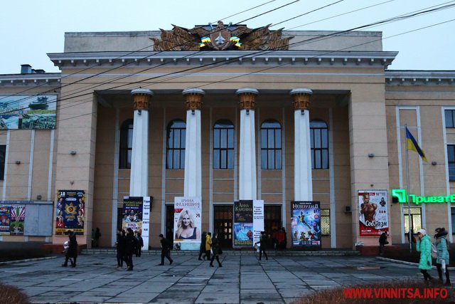 Від «Зорі» до «Світанку». Фоторепортаж з вулиці Замостянської, яка за 100 років мала кілька назв - фото 37