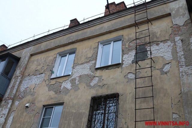 У житловому будинку біля Центрального ринку архітектори впізнали синагогу. Храмову споруду видала облуплена штукатурка - фото 6