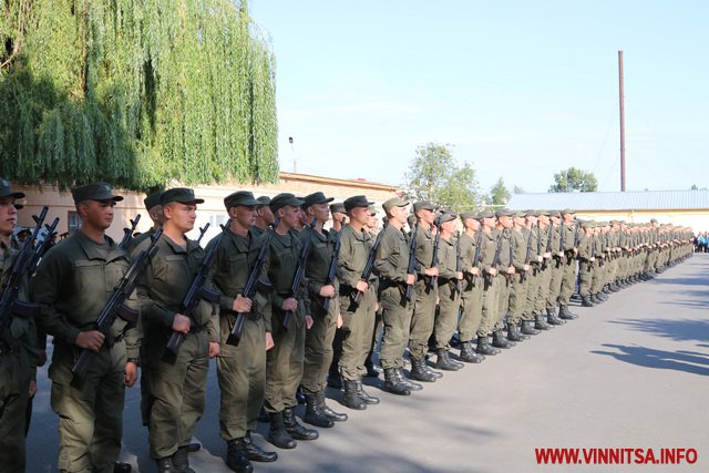 У Вінниці 145 новобранців Нацгвардії прийняли присягу, серед них є дві дівчини. Фоторепортаж - фото 13