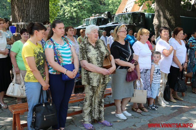 Шашлики, борщ і кава на вогні. У Вінниці проходить фестиваль польової кухні. Фоторепортаж - фото 11