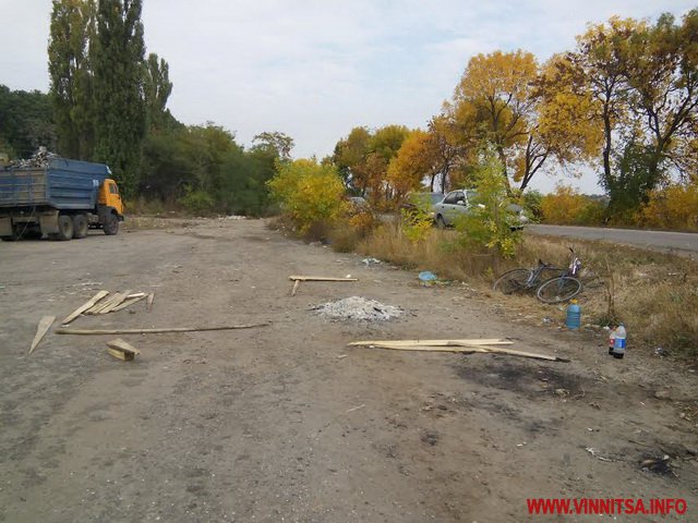 Подробиці скандалу з львівським сміттям: висипані на Вінниччині відходи вивезуть назад - фото 2