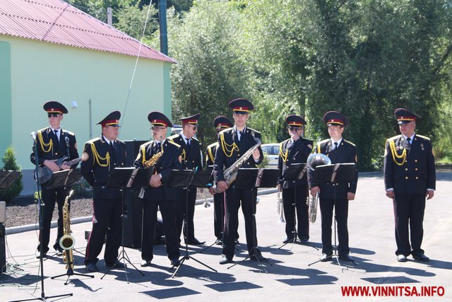 У Вінниці відкрили оновлений тир: Моргунов, Коровій і Жданов постріляли в мішені. Фоторепортаж - фото 9