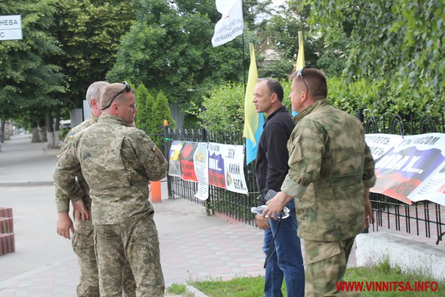 У Вінниці генерал Хижий продовжив судитися з Генштабом та Міноборони. Без скандалу не обійшлось - фото 14