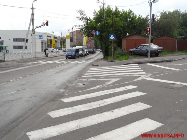 У Вінниці на перехресті Городецького та Коріатовичів встановили світлофори, через реконструкцію площі Гагаріна - фото 4