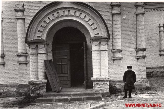 У столітньому вінницькому храмі знімали фільм з Богданом Ступкою. Фотофакт - фото 3