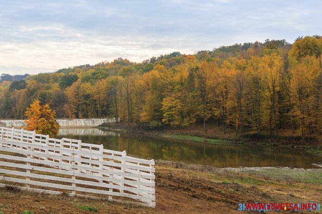 Осляча ферма, ведмеді, дім легендарного лікаря. Вінниччина підкорила туристів «Знайдено в Україні» - фото 18