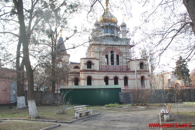 У Вінниці літак-кінотеатр здали на брухт. На його місці збудували церкву. Фотофакт - фото 8