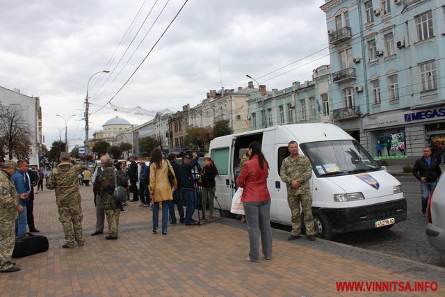 Вінничани відправили гуманітарний караван з оркестром на лінію фронту в АТО - фото 23