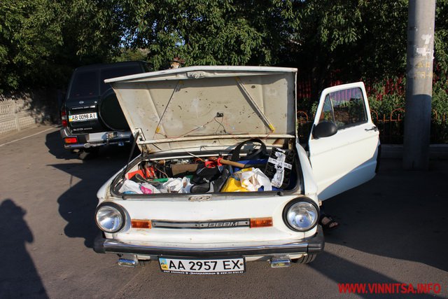 Як у Вінниці пройшов мегазліт раритетних автівок - фото 54