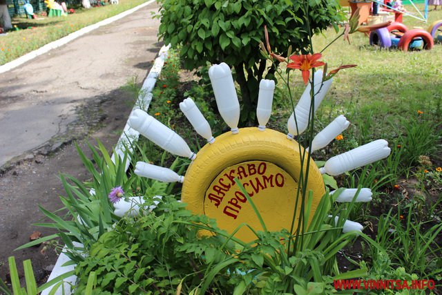 У вінницьких дитсадках дерев’яні гойдалки замінили сучасними - фото 15