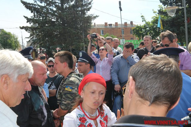 На мітинг Маліновського у Вінниці приїхали озброєні активісти з Києва і Харкова - фото 13