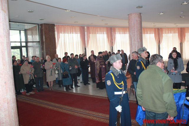 У Вінниці попрощалися з бійцем «Київської Русі», який загинув під Дебальцево - фото 35