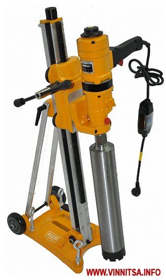 Установка алмазного бурения KERN