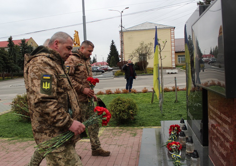 На Вінниччині вручили нагороди рідним загиблих захисників Сергія Кота та Андрія Пилипчука - фото 5