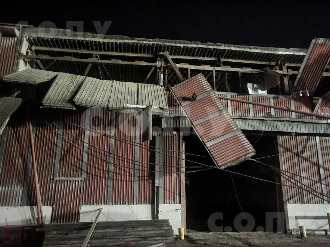 Російський обстріл зруйнував морський вокзал в Одесі та зерносховища. Фото