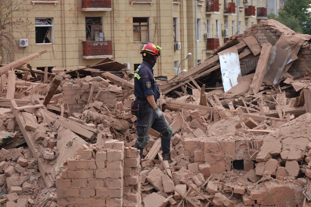 У Харкові під завалами знайшли ще одне тіло