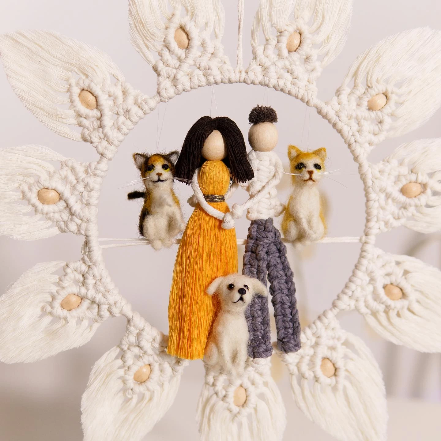 Магія вузликів: вінничанка створює реалістичні фігурки з ниток. Фото