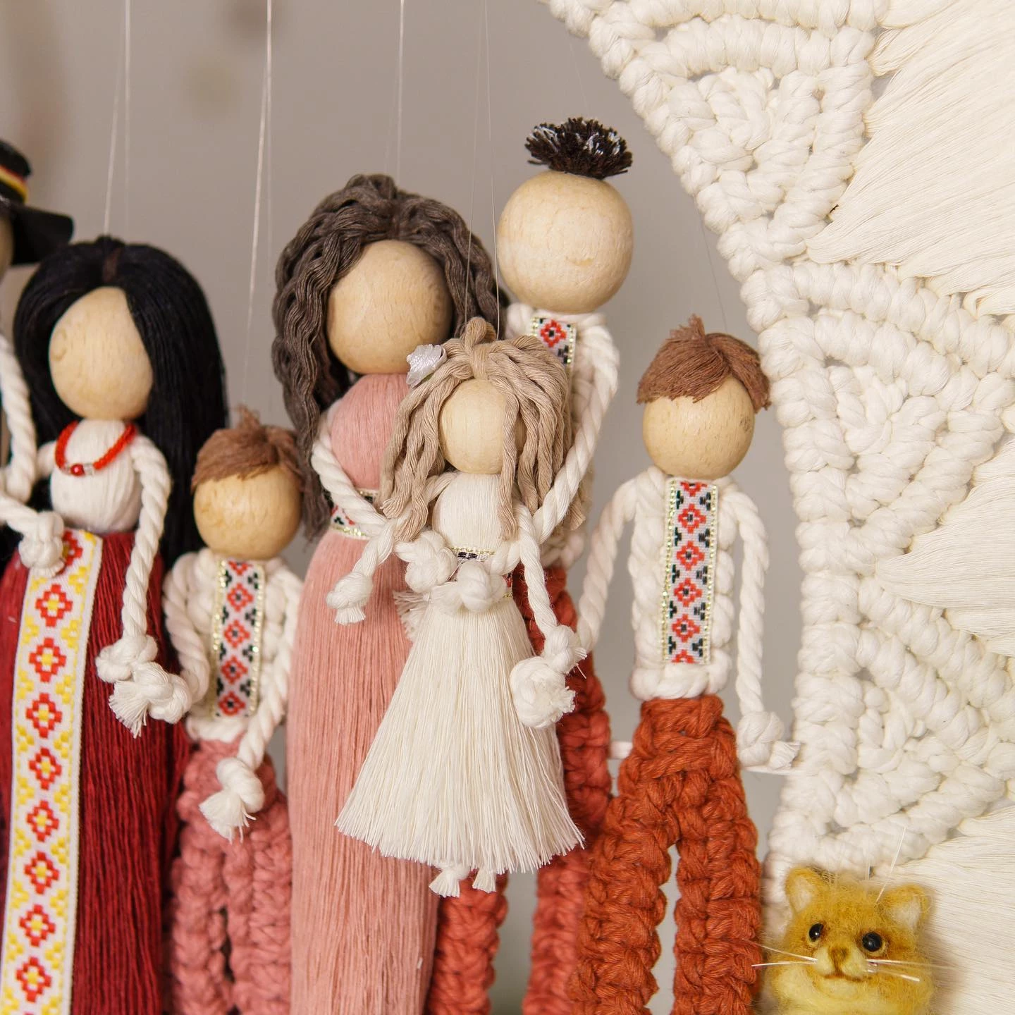 Магія вузликів: вінничанка створює реалістичні фігурки з ниток. Фото