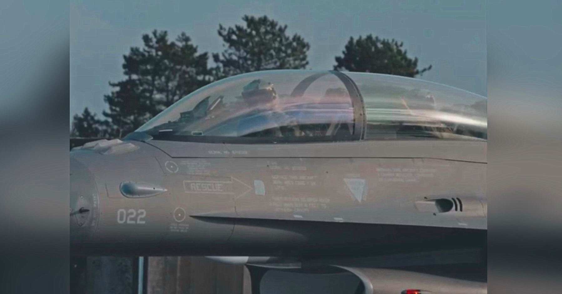 Показали відео, як українські пілоти літають на винищувачах F-16 ...