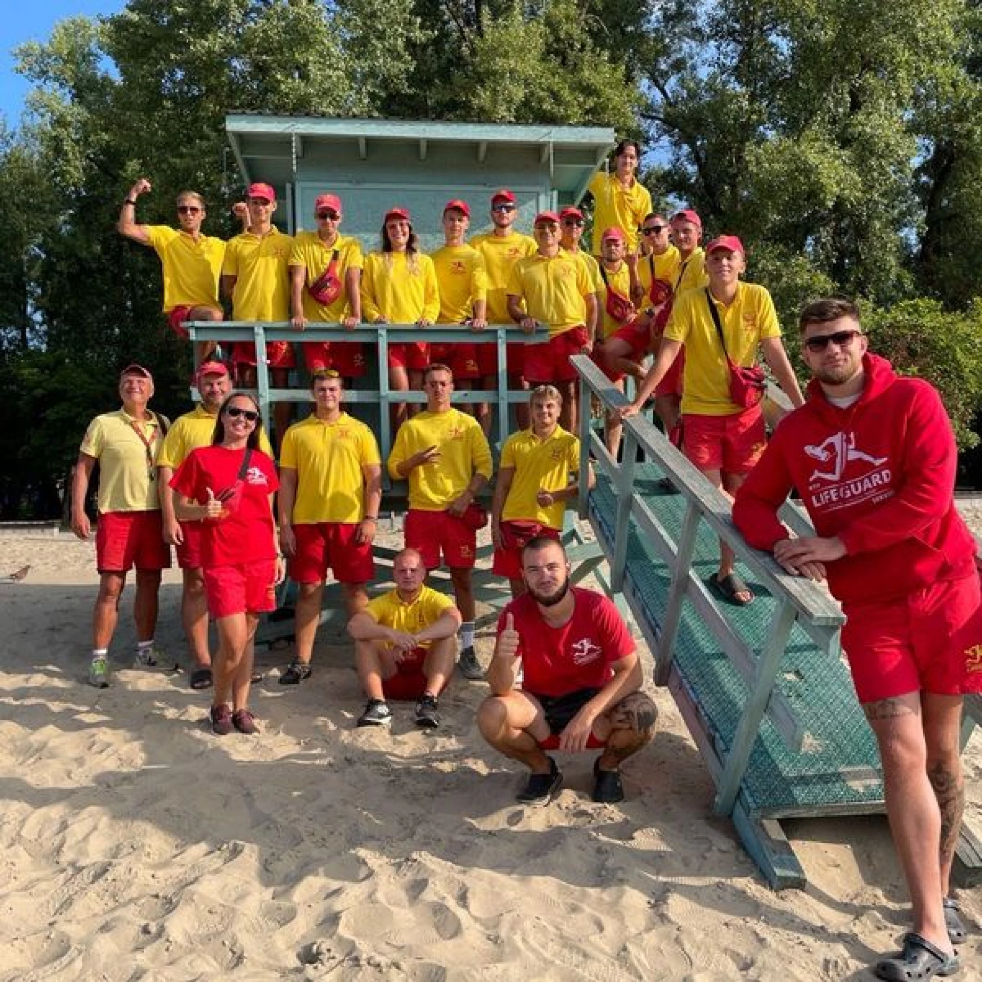 З початку літа Kyiv Lifeguard Service врятували 71 людину на пляжах столиці