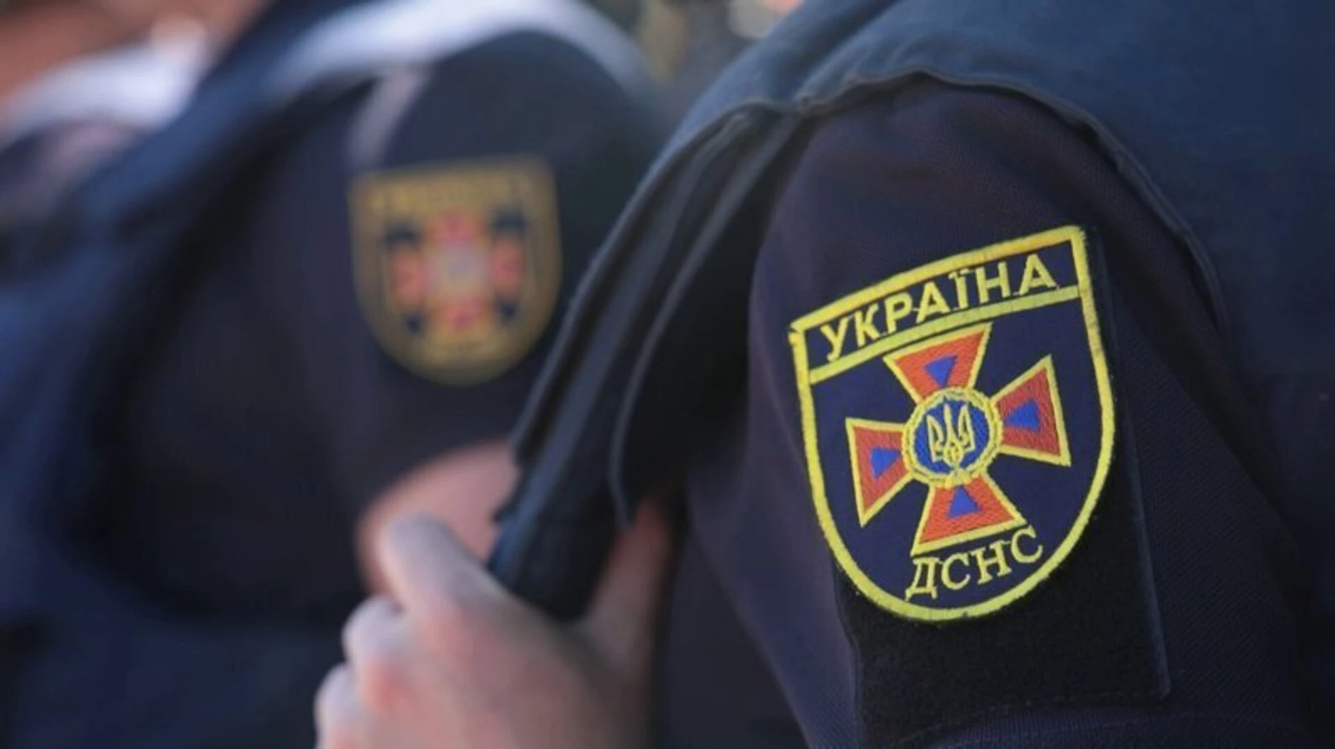 В столиці через падіння уламків сталася пожежа