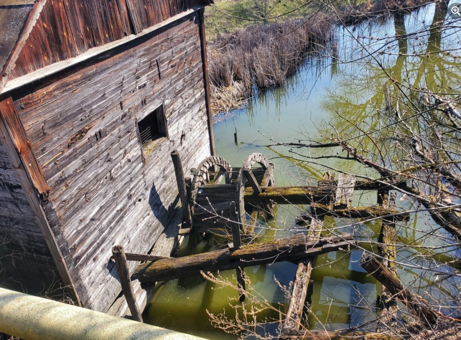 На Київщині вирішили врятувати останній дерев'яний водяний млин регіону
