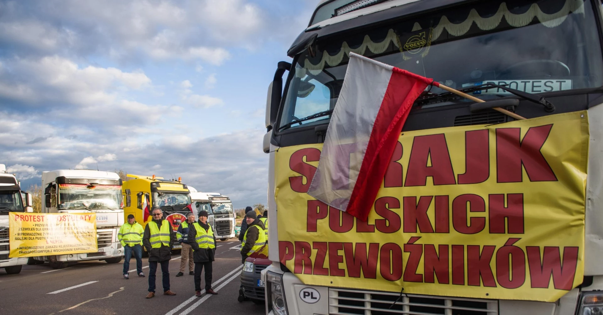 Польські перевізники готують блокаду українського кордону