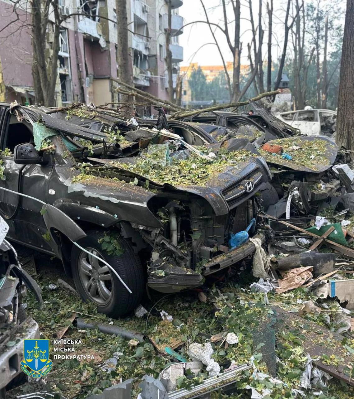 Шість загиблих, понад 16 постраждалих  у Києві через обстріл РФ