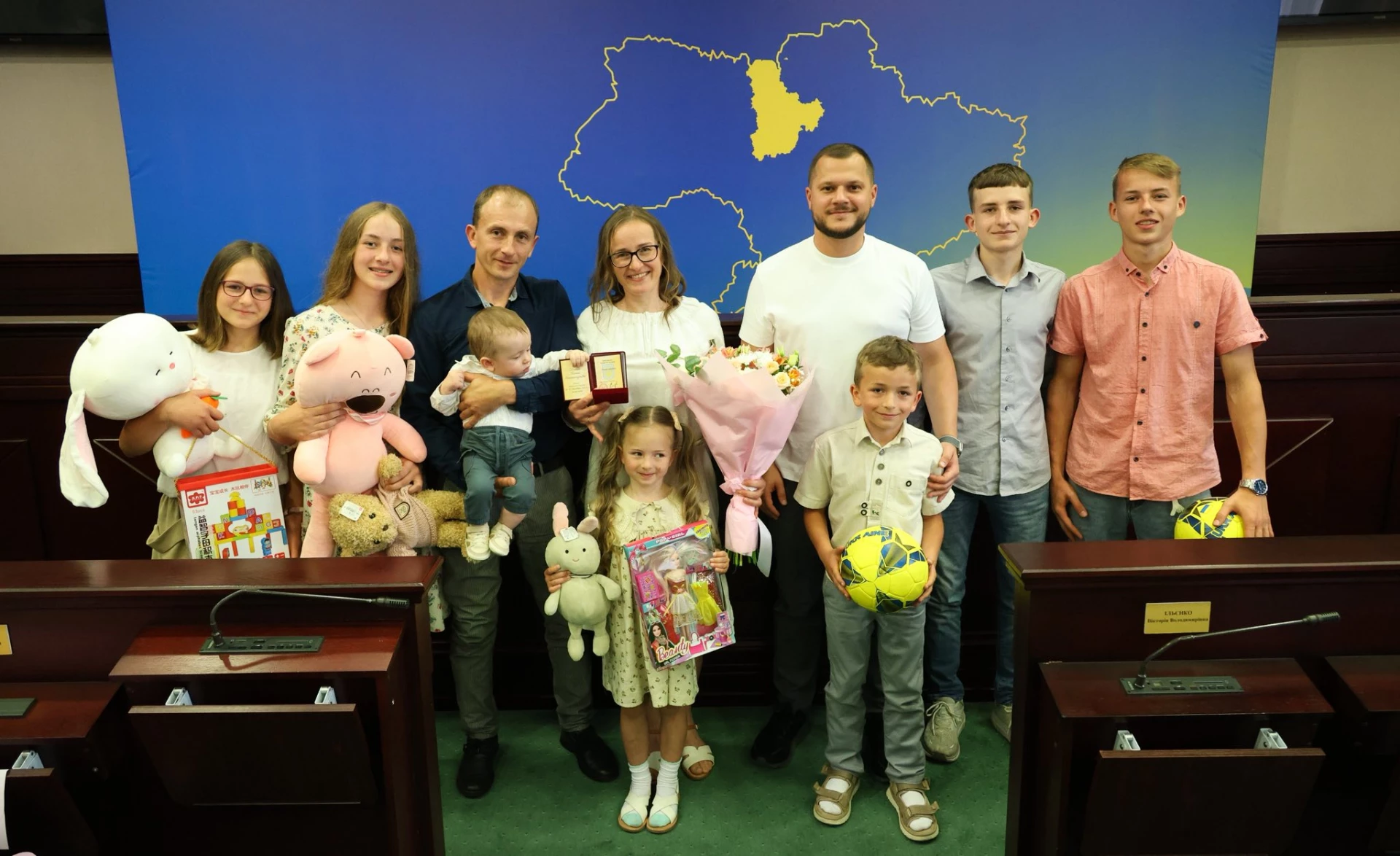 На Київщині 37 жінкам присвоєно звання «Мати-героїня»