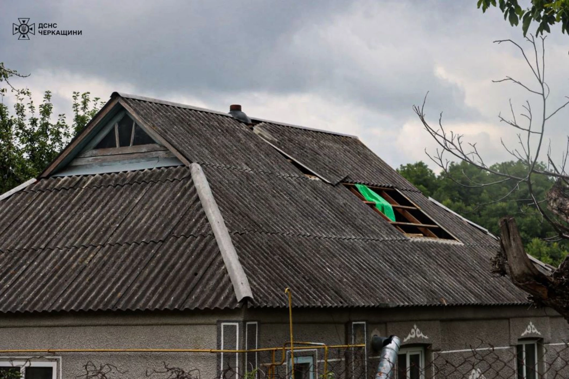 На Черкащині негода пошкодила понад 50 будівель