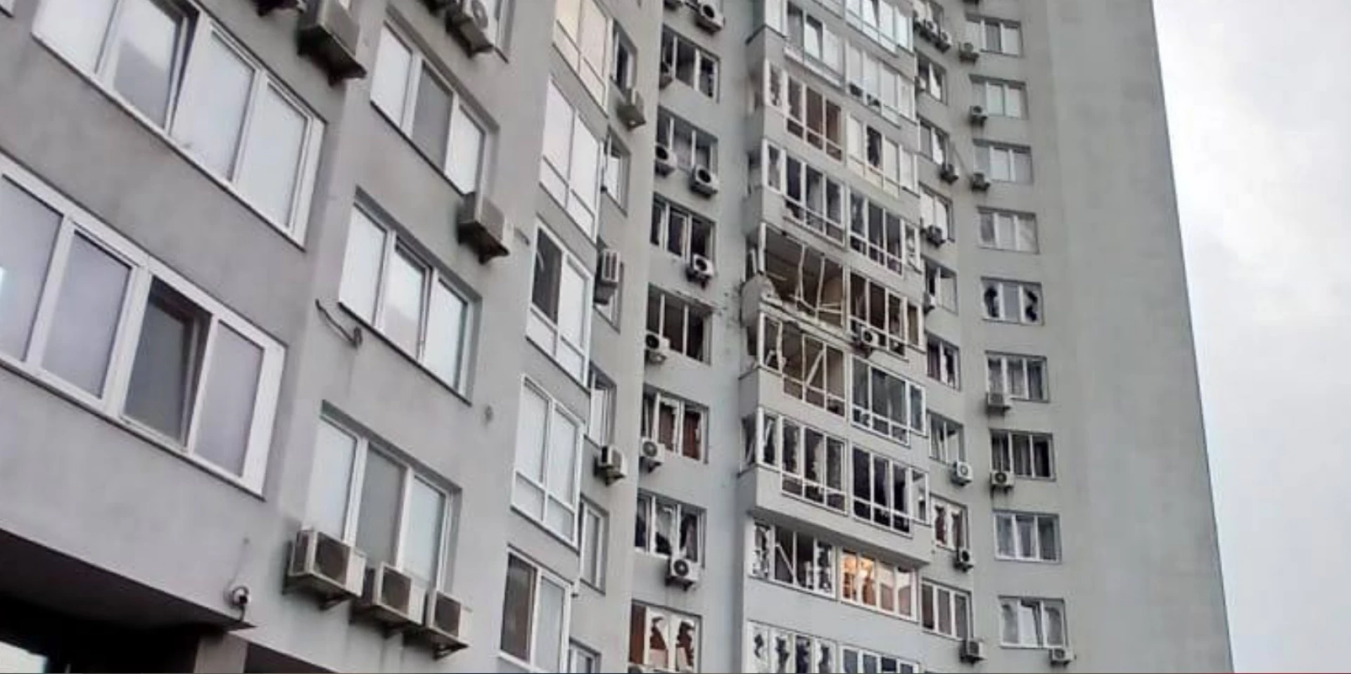 У Києві пошкоджена багатоповерхівка і є постраждалі внаслідок обстрілу