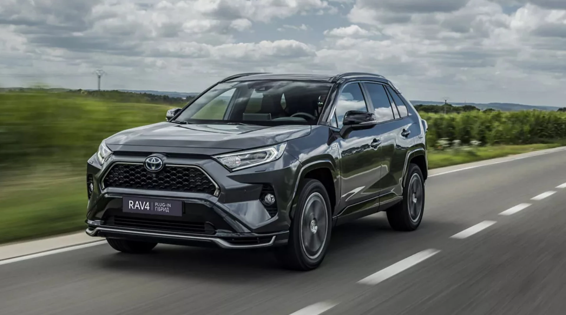 Українці купили 33 тисячі нових авто з початку року: назвали найпопулярніші