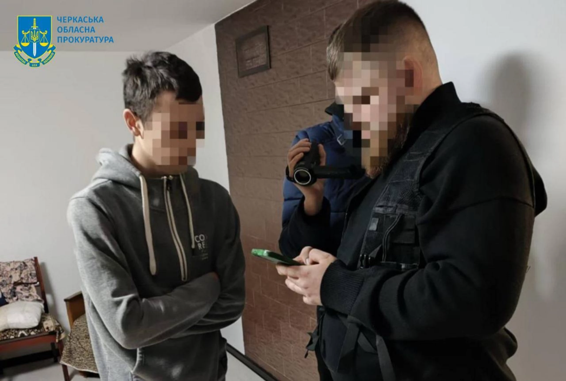 Черкаські силовики викрили молодика, який був інформатором у росіян