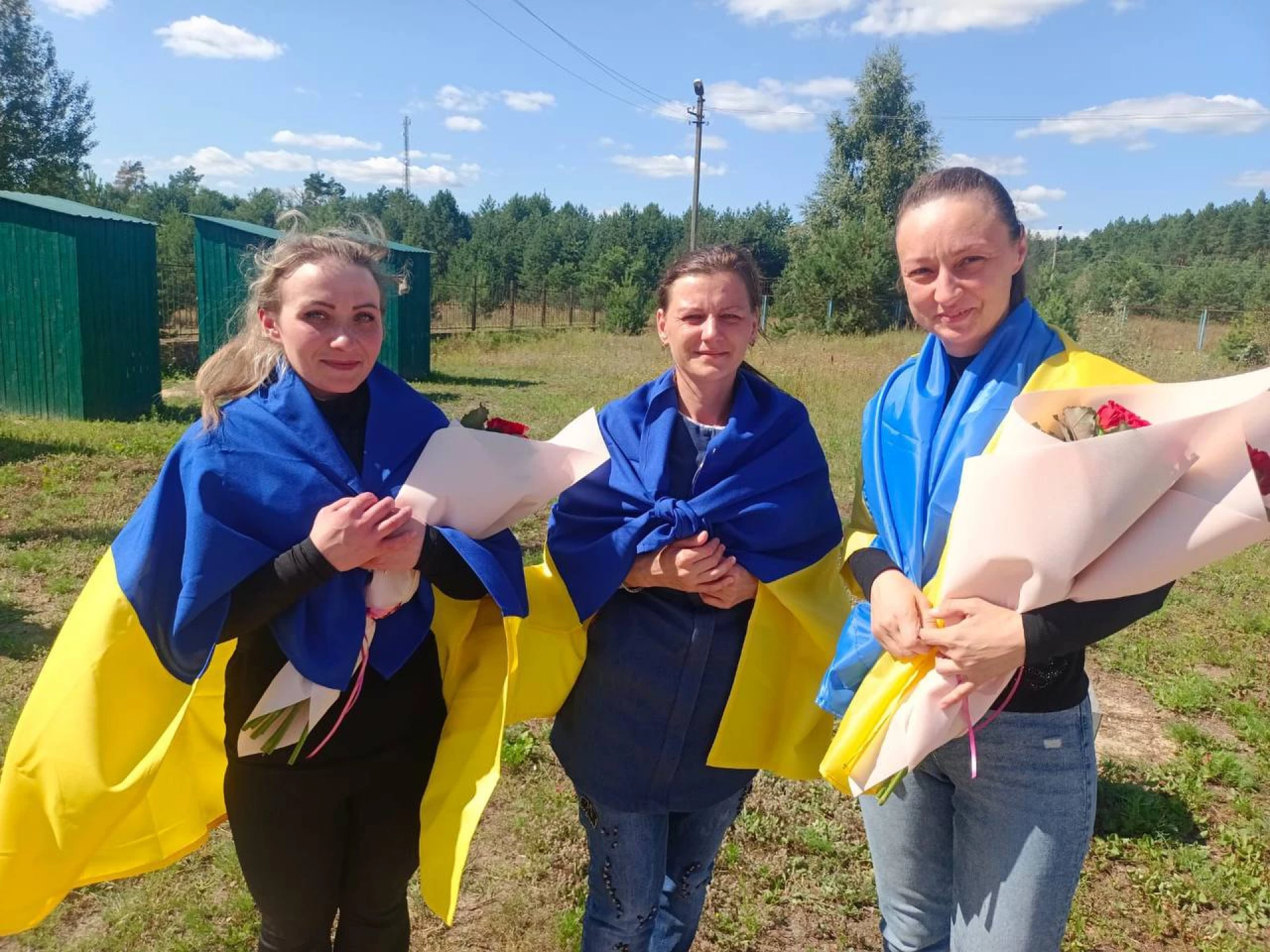Відбувся обмін полоненими, повернули цивільних, яких РФ утримувала з 2014-го