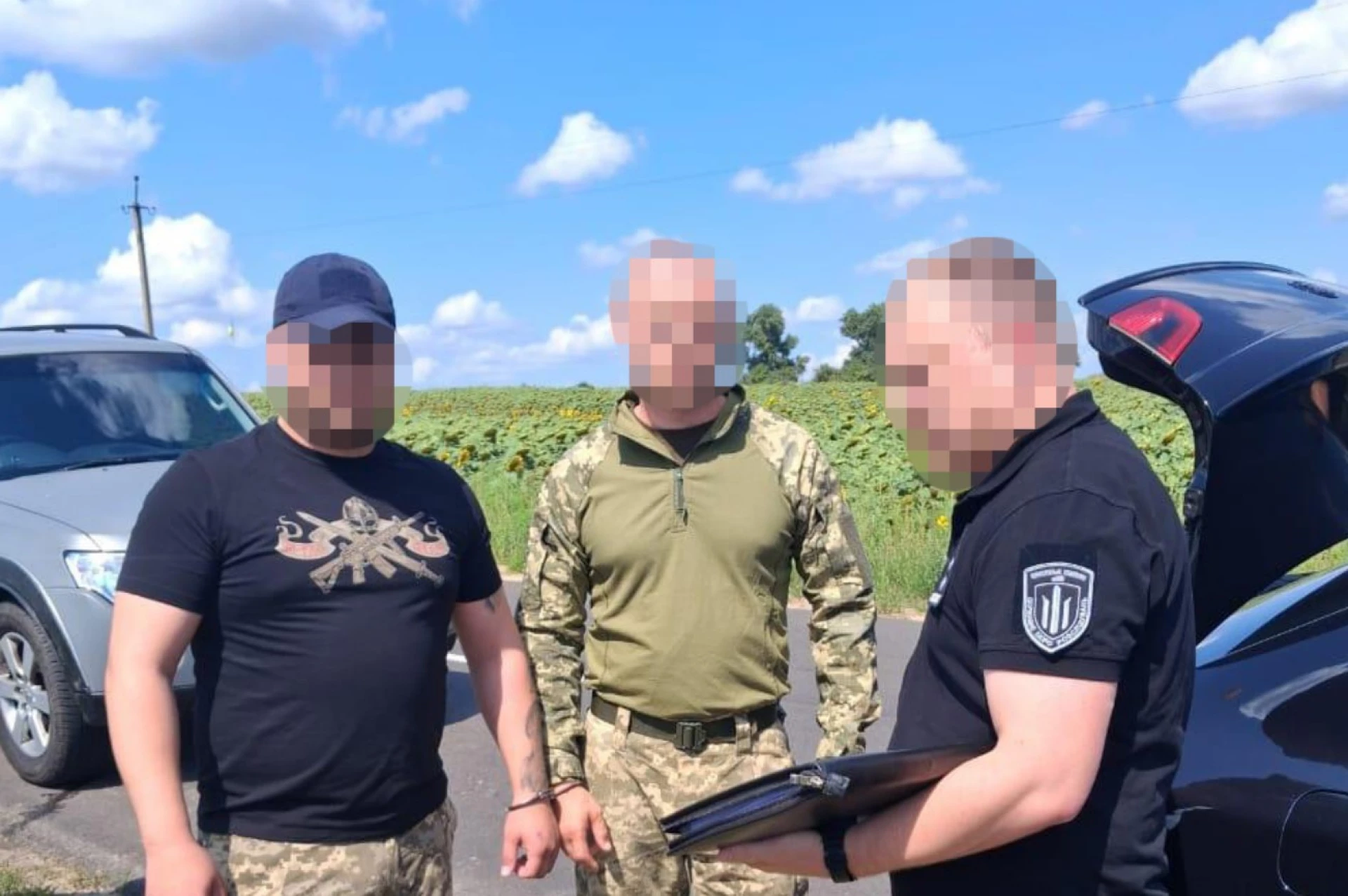 Військовослужбовець за гроші намагався вивезти мобілізованого з навчального центру