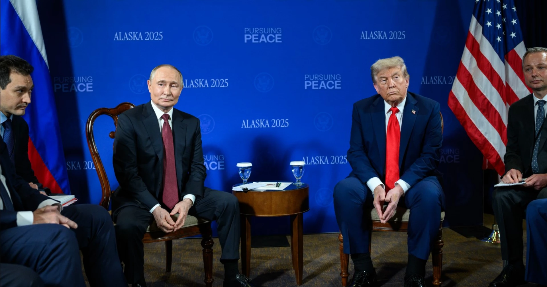 Зеленський має укласти угоду з Росією, — сказав Трамп після зустрічі з Путіним