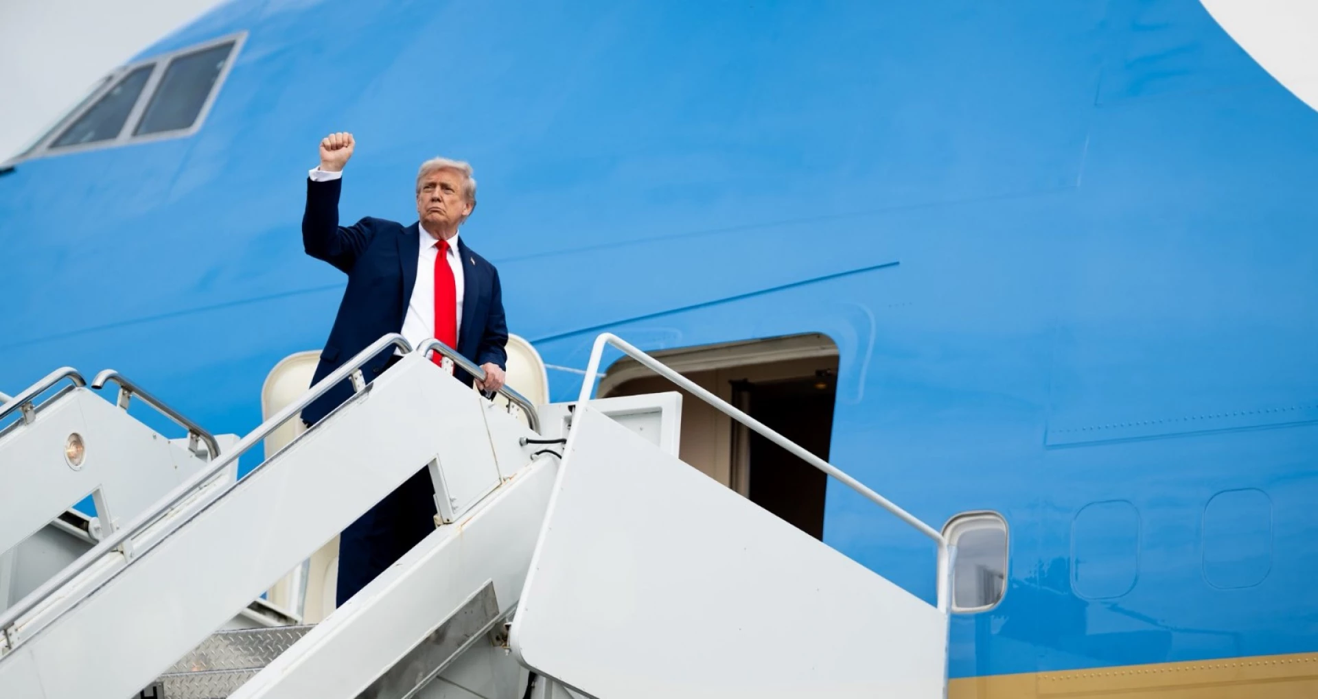 Зустріч Зеленського і Путіна відбудеться за присутності Трампа