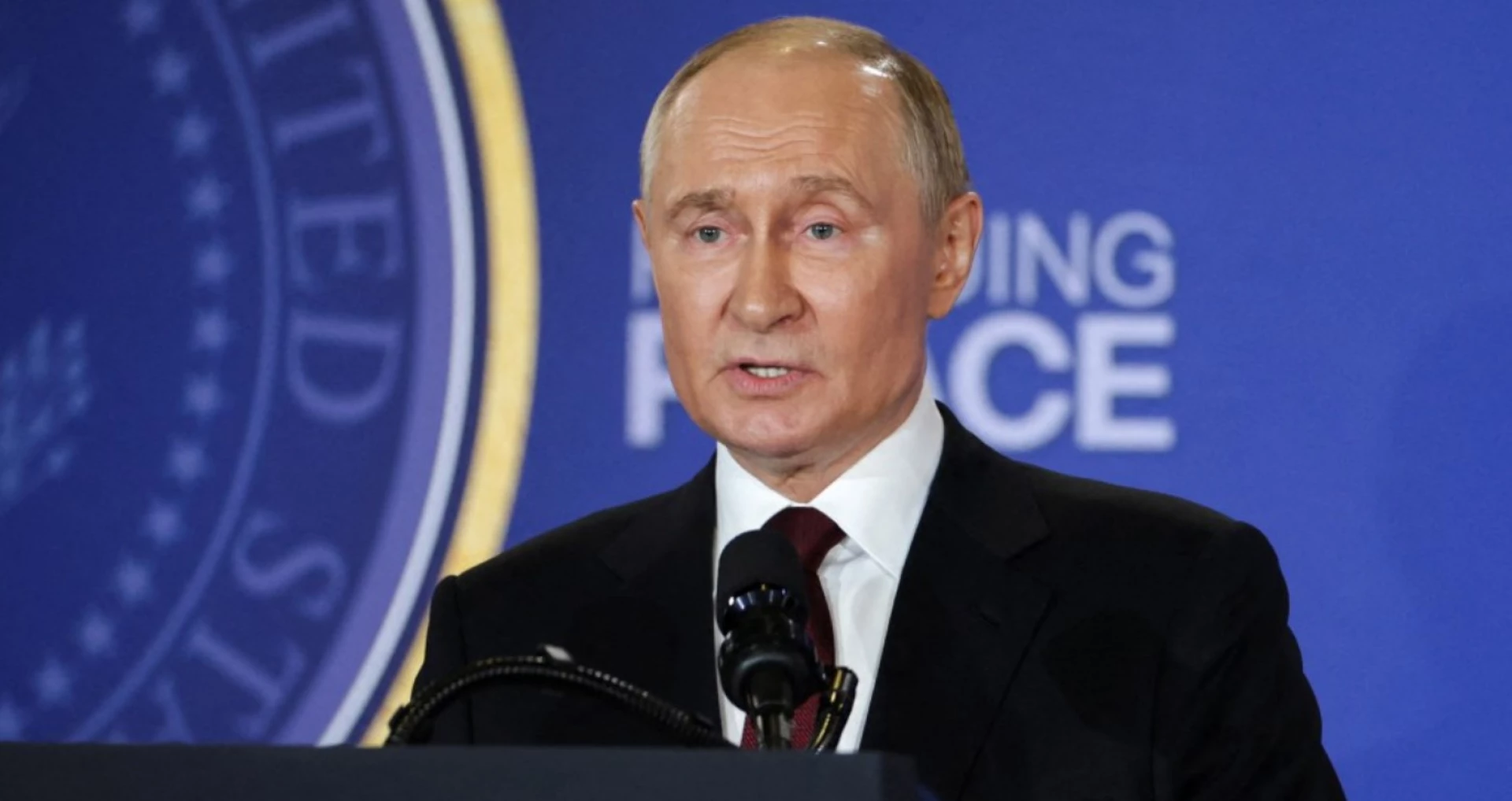 Путін вимагав, щоб російська мова стала державною в Україні
