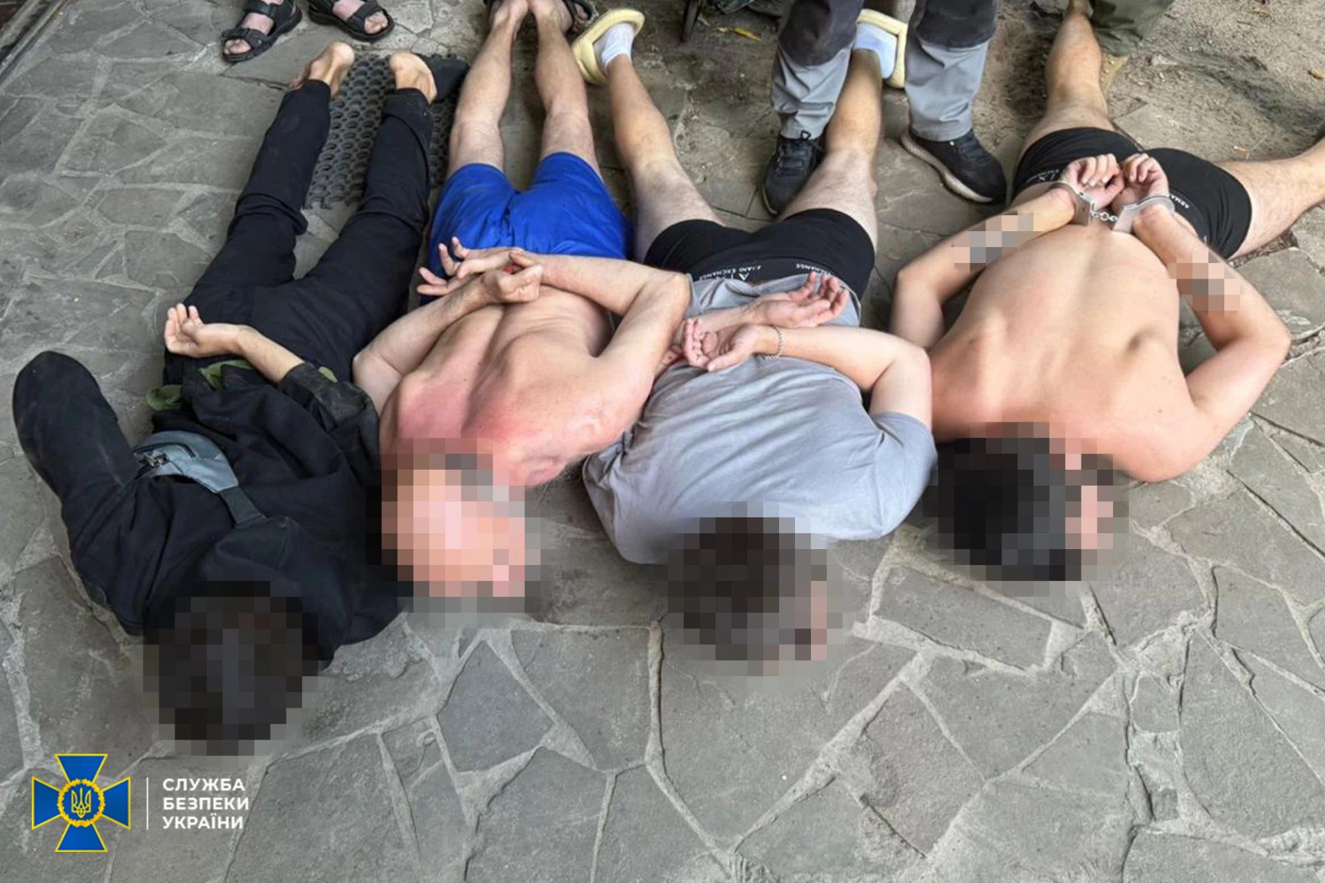 Кокаїн, перевірка на поліграфі та кур’єри по всій країні: силовики ліквідували міжнародний канал збуту наркотиків