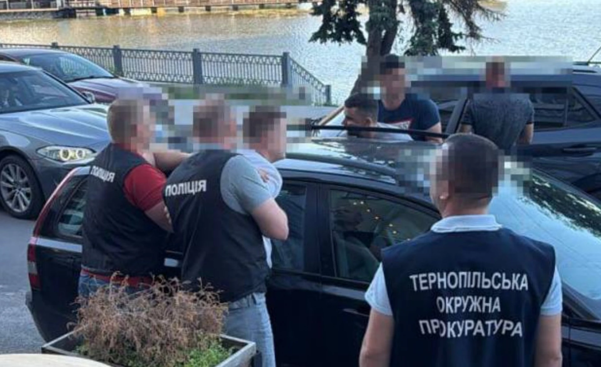 16 000 доларів за вплив на лікарів – підозру отримав експравоохоронець з Тернопільщини