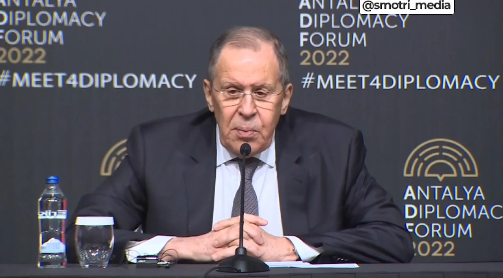 Лавров сказав, що РФ не потрібен ні Крим, ні Донбас, вона просто захищає росіян