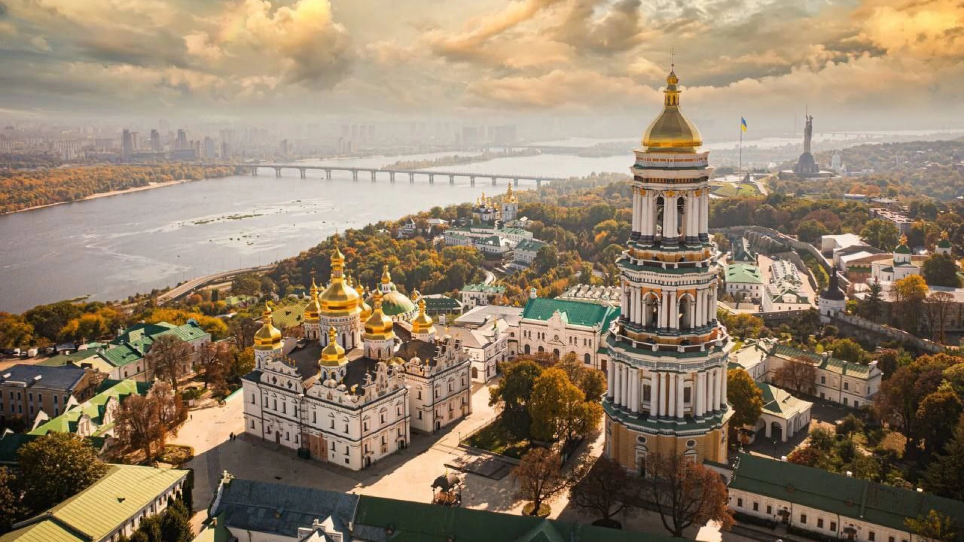У Києво-Печерській лаврі відкриється виставка «Україна в мініатюрі»