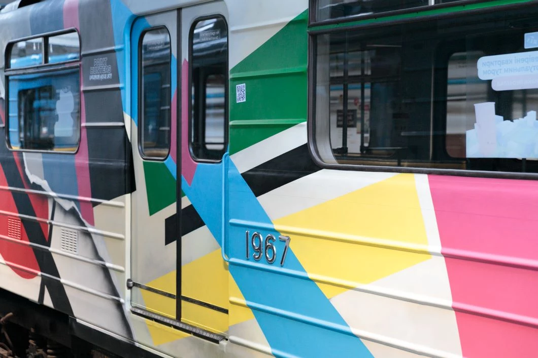 У столичному метрополітені запустили артпоїзд «Малевич»