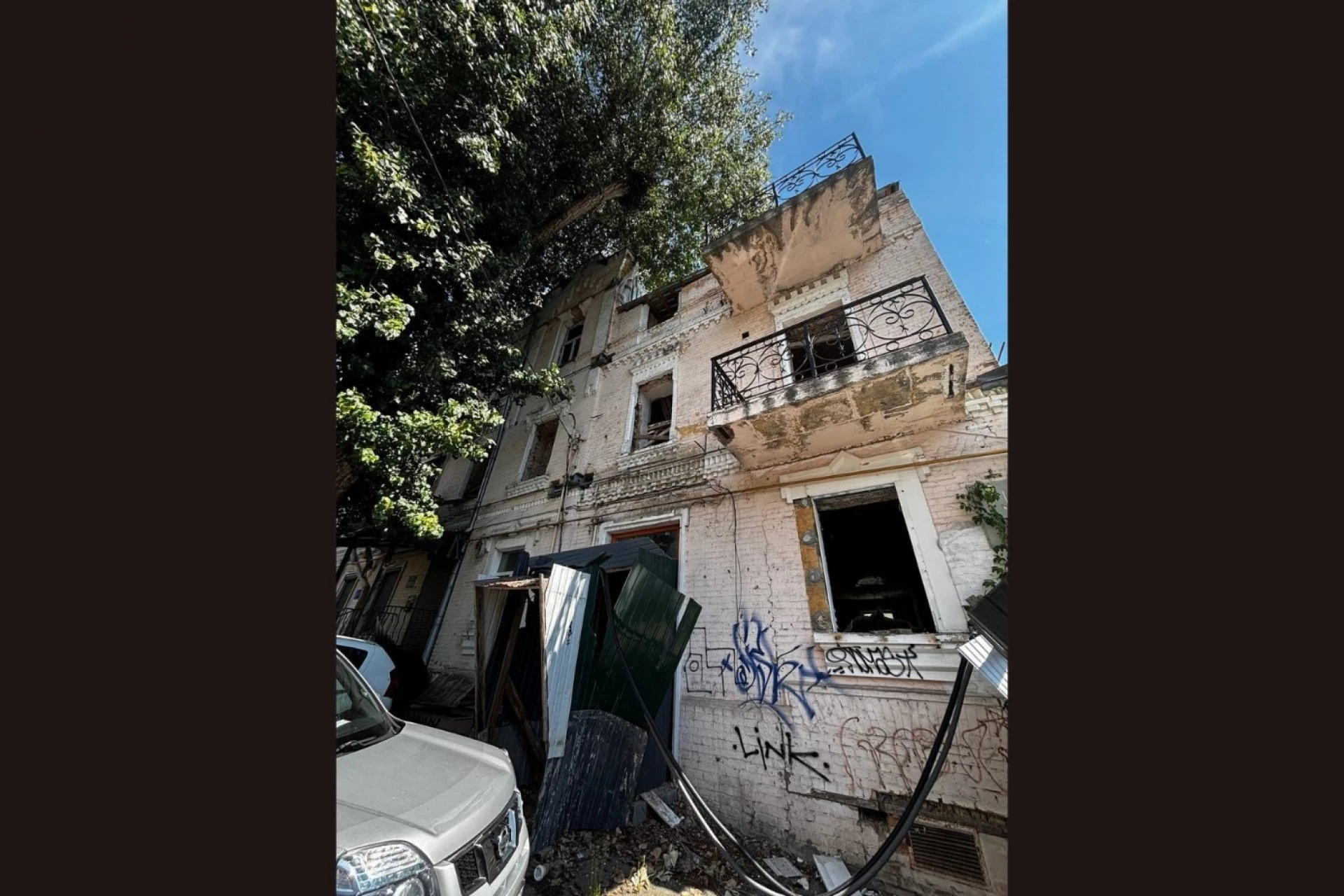У Києві внаслідок ворожої атаки пошкоджено пам’ятку архітектури