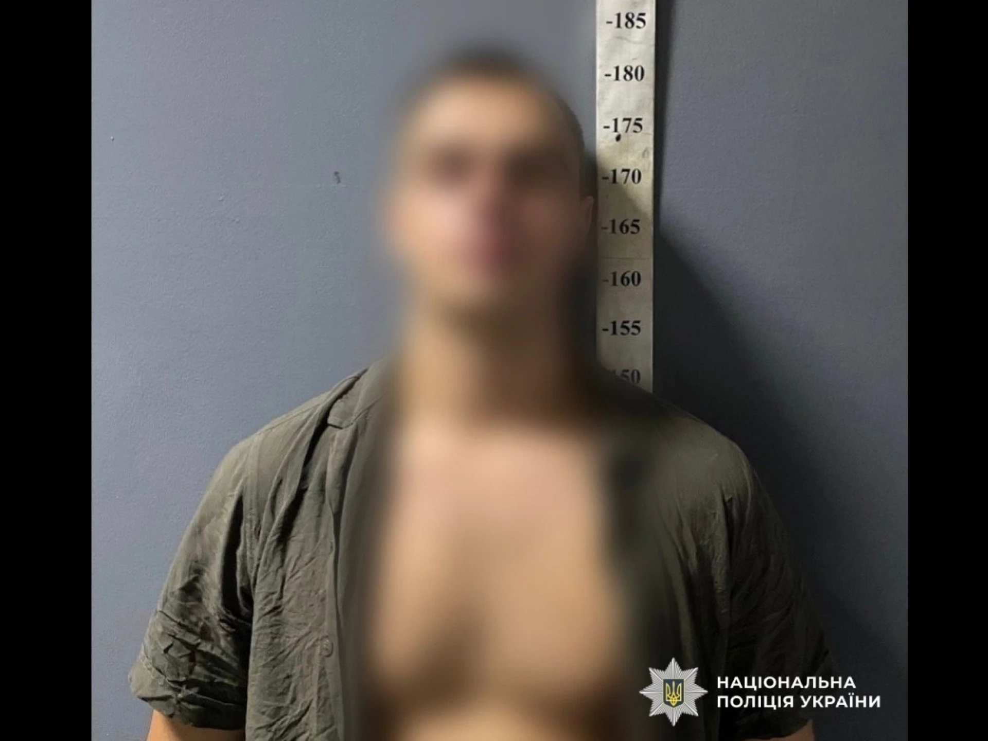 У Києві затримали хулігана, який розбив скло в автобусі
