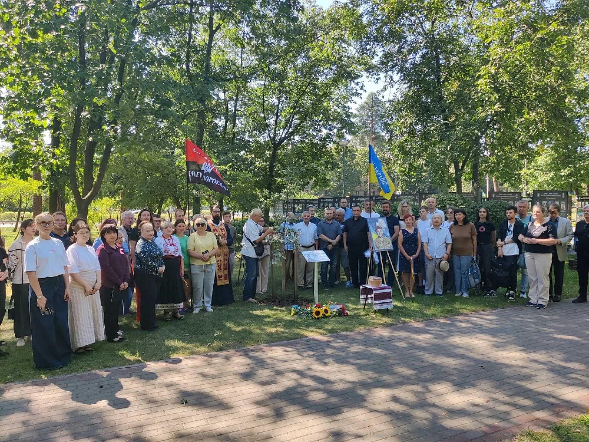 У Києві відкрили пам’ятну таблицю на честь лейтенанта Дениса Антіпова