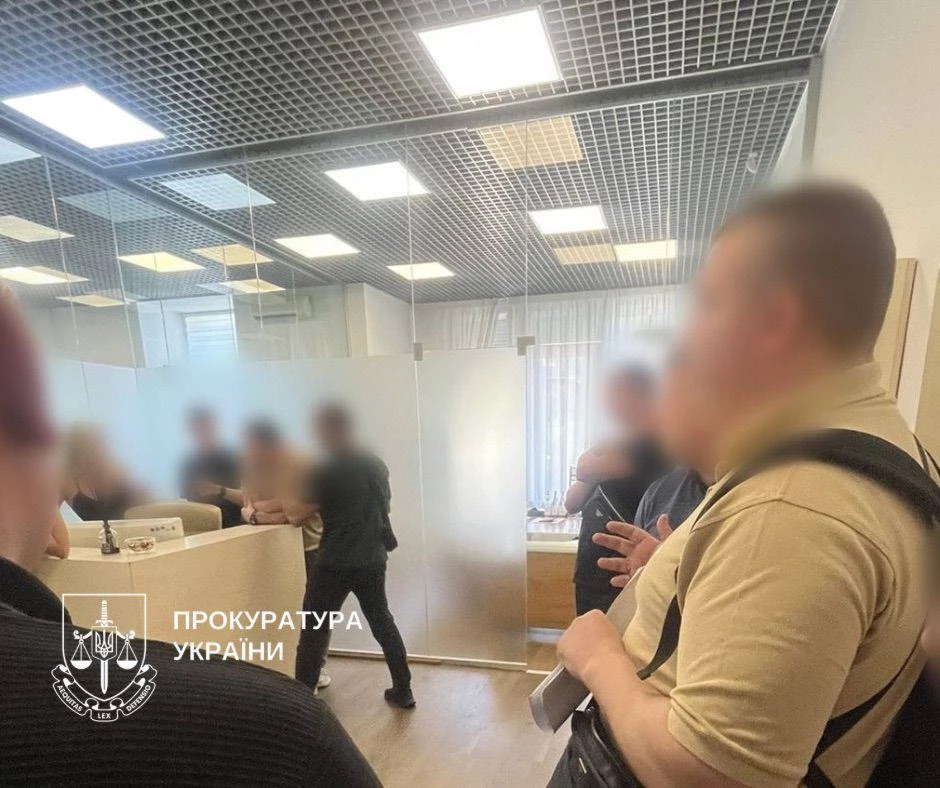 У Києві «накрили» конвертаційний центр з обігом у 1,5 млрд грн. Організував його колишній топподатківець