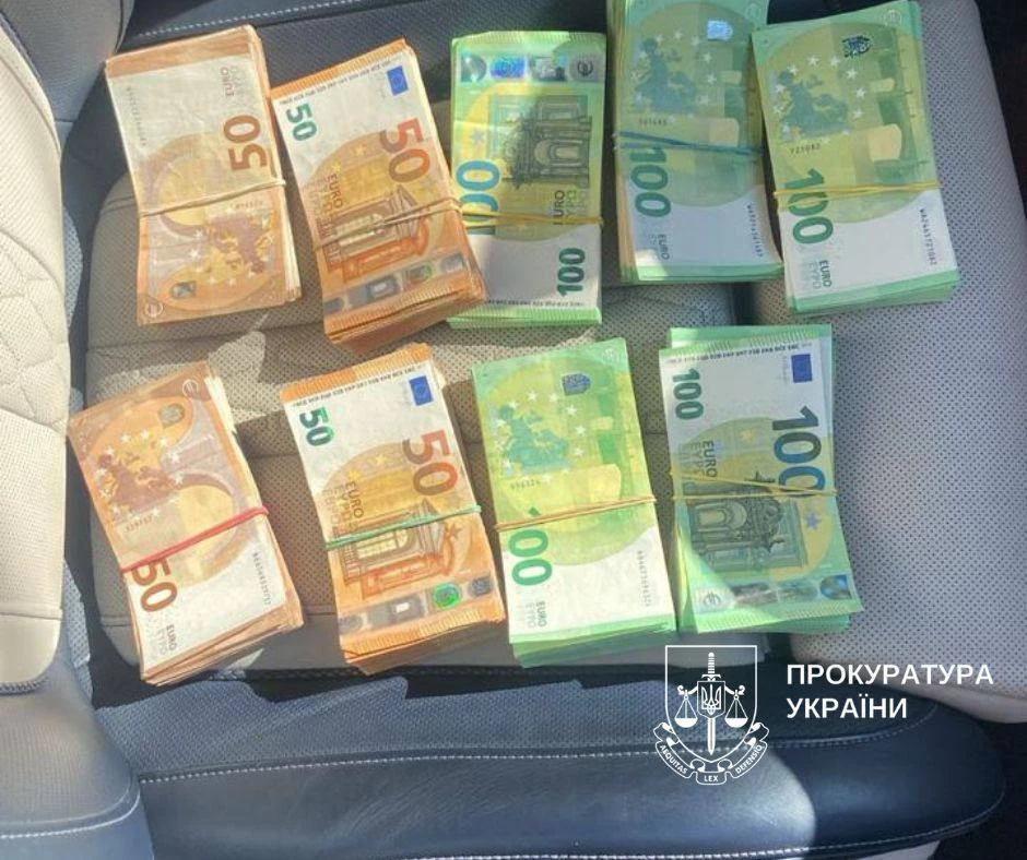 У Києві «накрили» конвертаційний центр з обігом у 1,5 млрд грн. Організував його колишній топподатківець