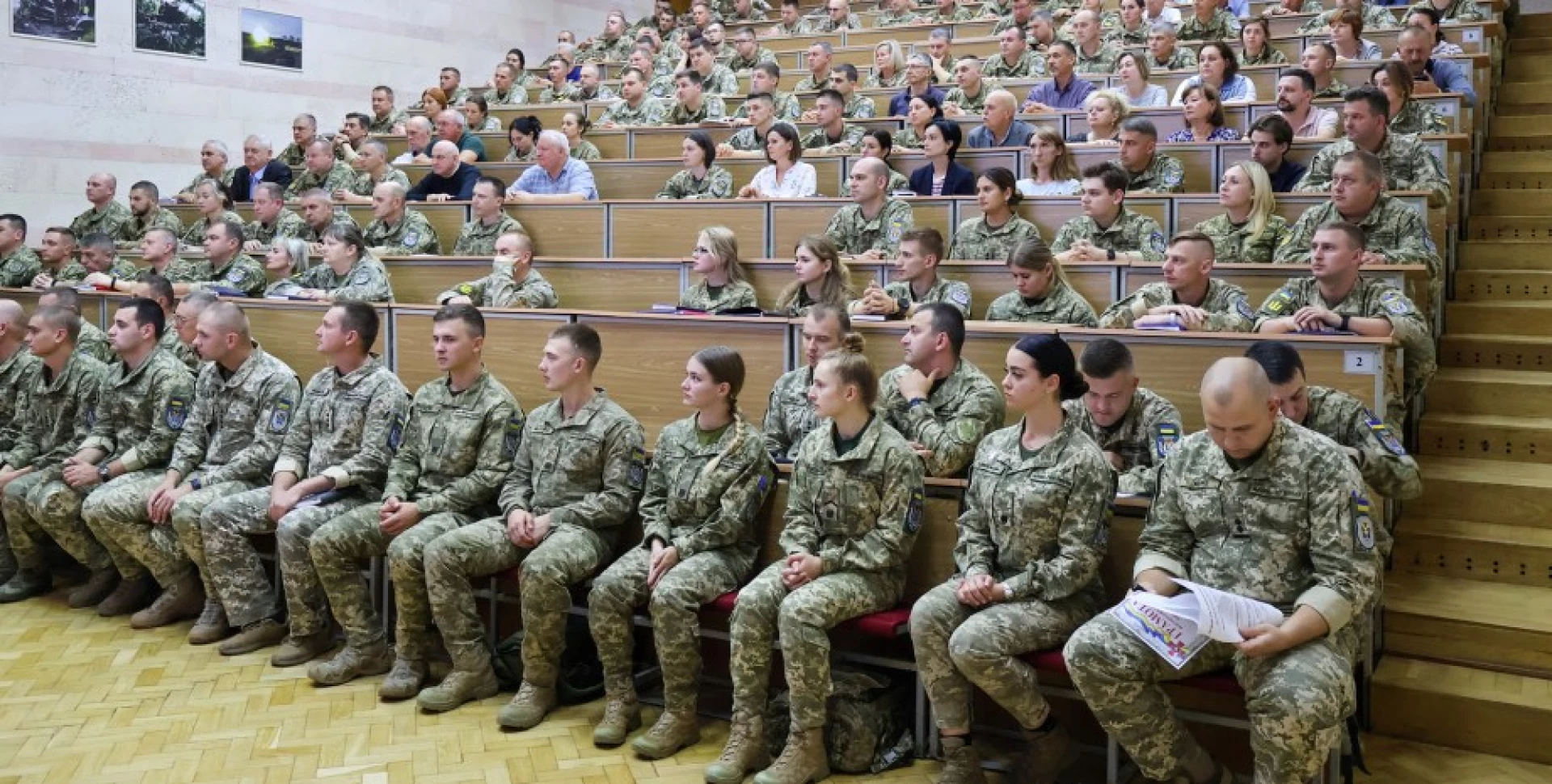 У столичних вишах стартувала обов'язкова загальновійськова підготовка для студентів